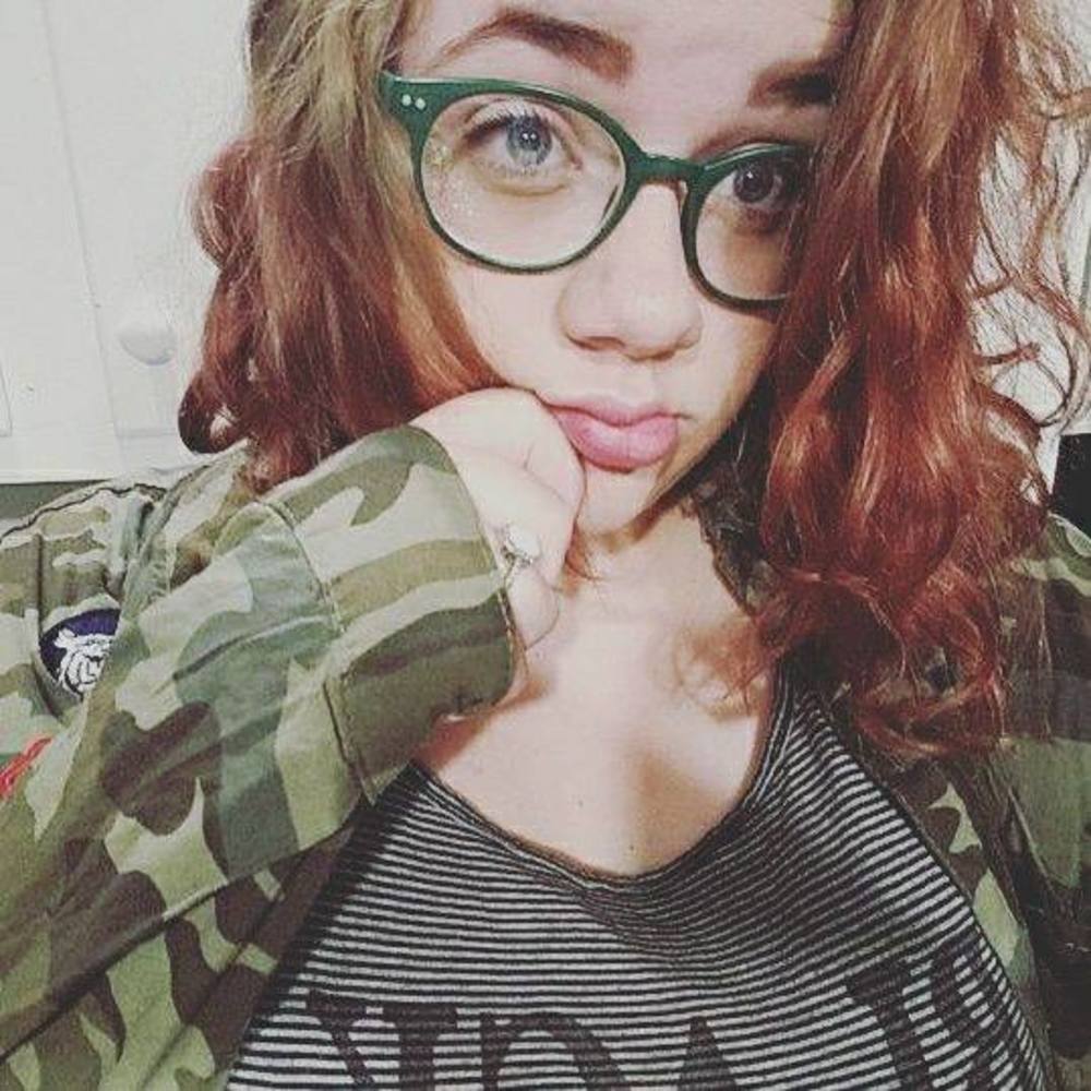 Meet your Posher, Emily